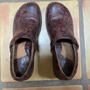 Brown BOC  Leather Clogs With Pattern